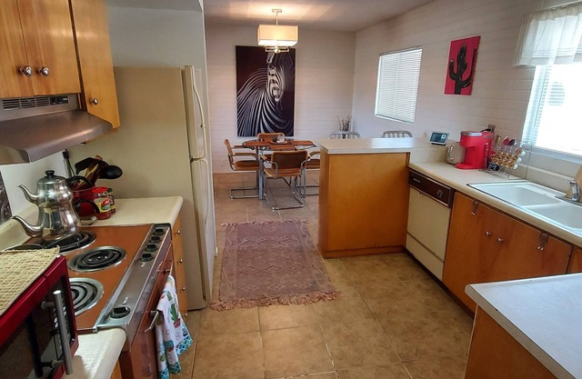 Bright, Spacious Eastside Condo