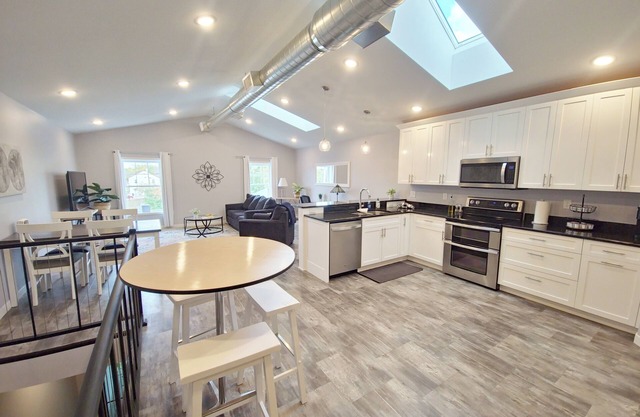Bright, spacious loft in the heart of New London