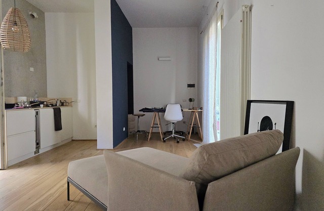 Minimalistisches Studio im historischen Zentrum von Forlì