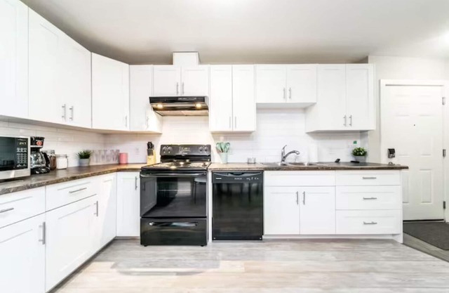 Bright Spacious Suite - King Bed - Long Stays - WiFi