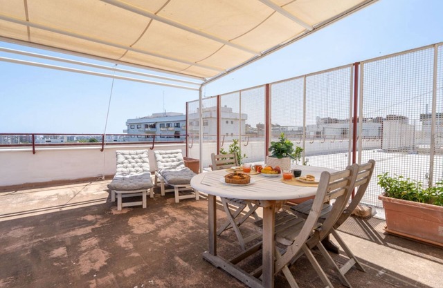 Bright Studio with terrace & parking