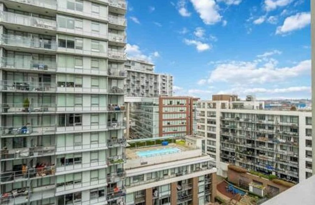 Bright & Stylish 1BR Condo, Free Parking