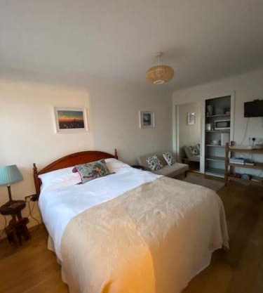 Bright Suite