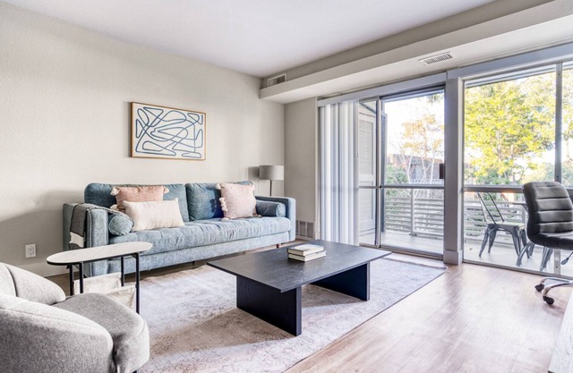 Bright Sunnyvale 1BR w/ Pool, Gym & W/D, 10 mins to Target, by Blueground