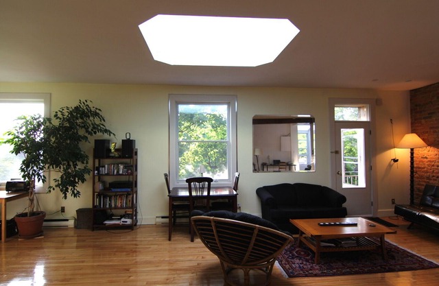 Helles Loft auf der obersten Etage in Mile-End