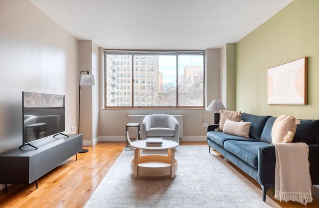 Bright UWS 2BR w/ Gym, Doorman & Elevator, nr Central Park, by Blueground