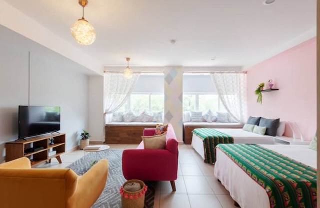 Bright & Vibrant | City Center & Mesmerising View