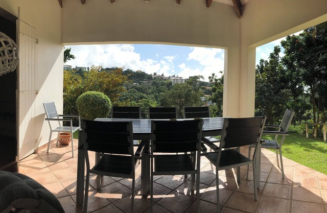 Helle Villa im Zentrum von Martinique