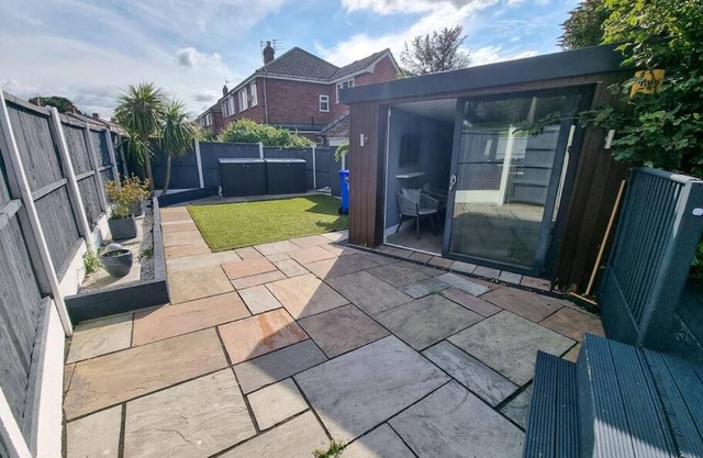 Brilliant 2 Bedroom Home in Worsley