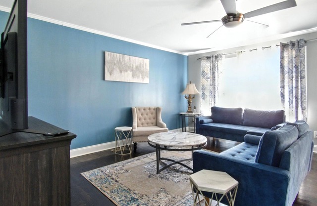 Brilliant 4-bedroom house in Fayetteville with AC, WiFi, and no cleaning fees.
