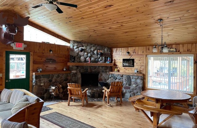 Brimley Lodge / Sleeps 36 / Snowmobile & ORV Trail
