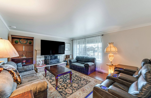 Bring a Pet: West Valley City House w/ Grill