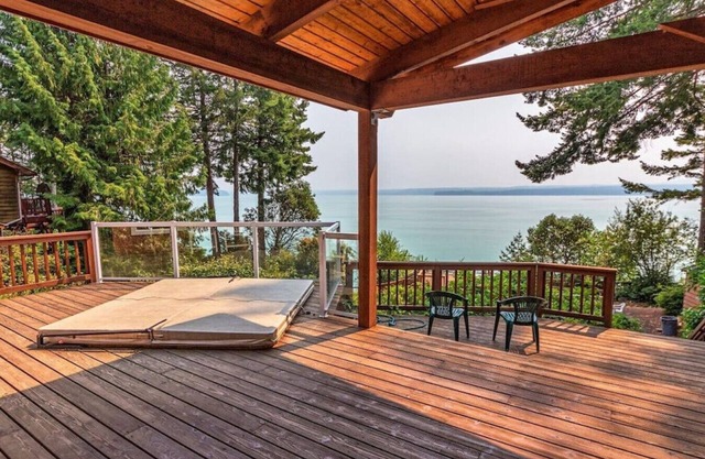 Entspannende Waterfront Spa House am Hood Canal und in der Nähe von Olympic National Forest