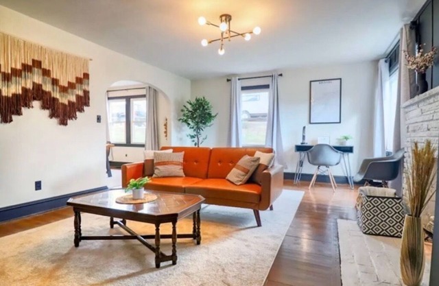 Bristol Boheme home 5 mins from Casino & Downtown