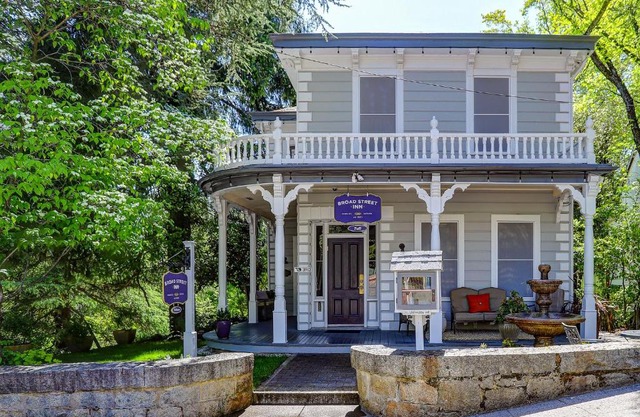 Broad Street Inn