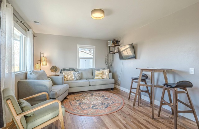 Broadway Bungalow: Enjoy Al Fresco Dining with a Private Gazebo