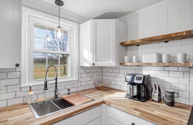 Broken Arrow Farm Completly Remodeled located between Richmond & Charlottesville