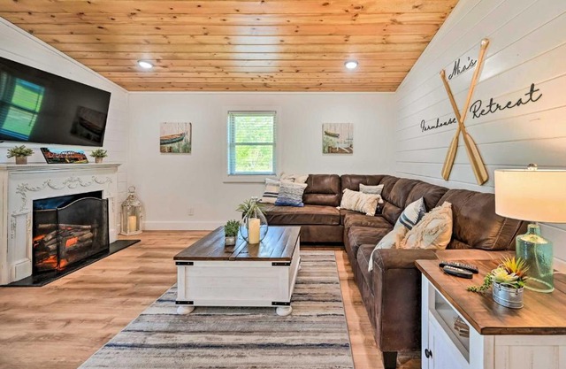 Broken Bow Retreat with Large Yard and Fire Pit!