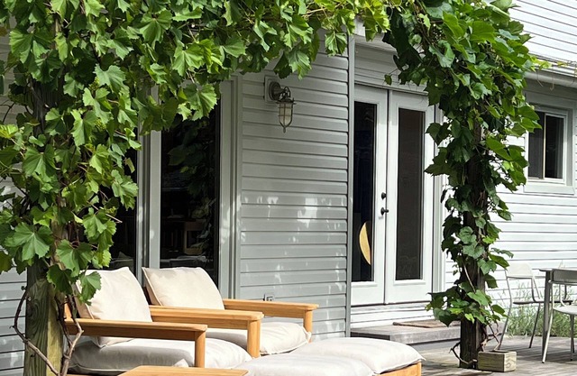 Brookhaven retreat! Family sized, close to waterfront and the perfect escape.