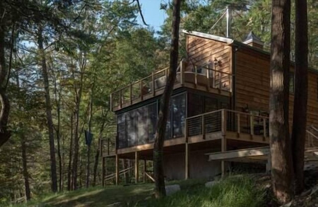 Brookmill Cabin