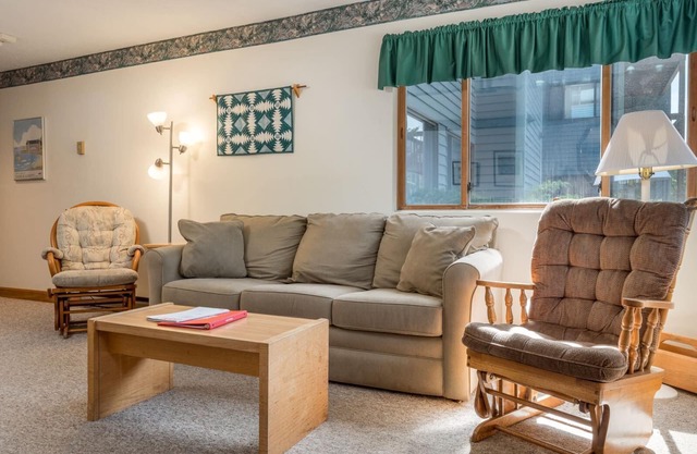 Brookside I B-104 | 2 Bed, 1 Bath