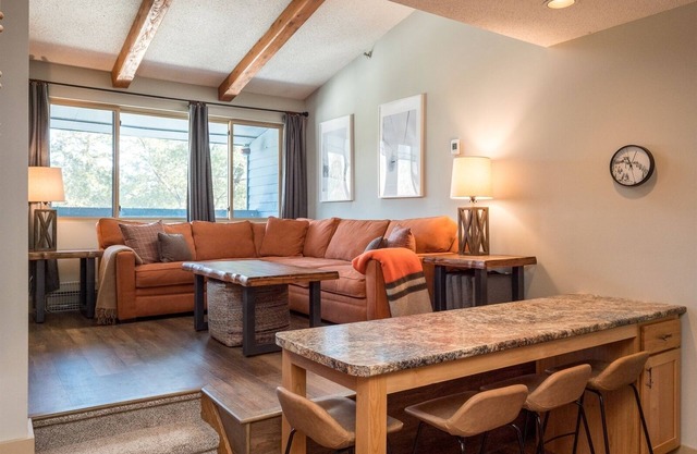 Brookside II B-305 | 1 Bed, 1 Bath
