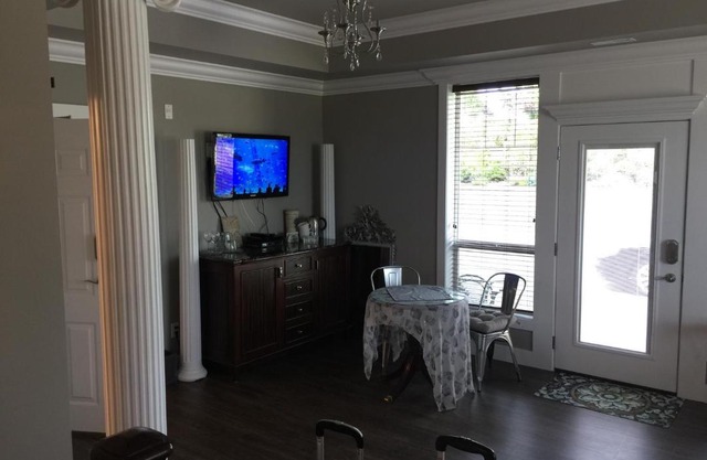 Brookside Inn Boutique Hotel