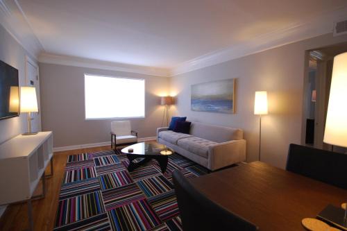 Brookwood Courtyard by BCA Furnished Apartments BCC2B 03 C