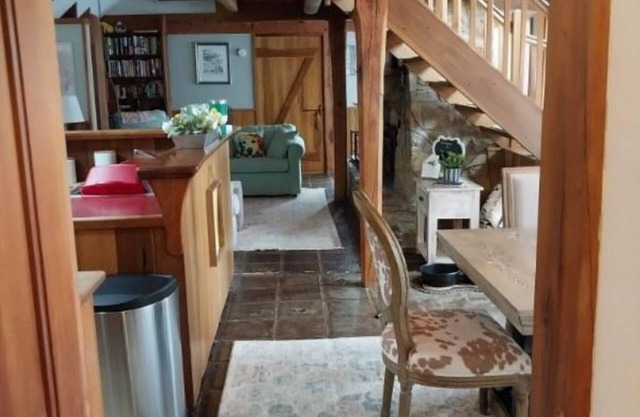 Brown County Cozy Cabin--Close to Story, Nashville, Columbus on 6 acres