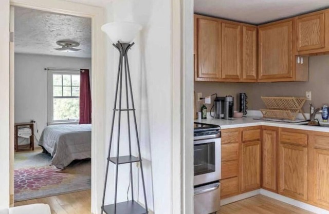 BTV Metro Apartment: 2nd floor, parking