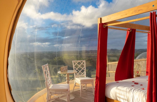 Bubble Glamping in Puerto Rico / Sleep under the stars / Full bathroom inside