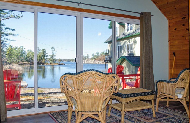 Buckhorn's Angelfire Resort - Lakeview