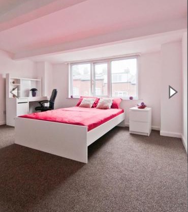 Budget Double Room Close to Leeds University and City centre