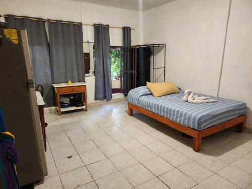 Budget friendly/Homestay/with private balcony