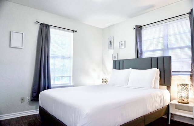 Charming Budget-Friendly Studio Close to OKC Hotspots #TB