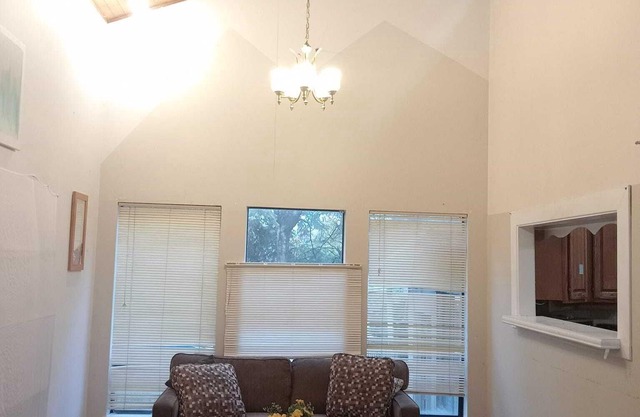 BUDGET ROOM- New Year Deal - Hurry Last 2 Rooms Left