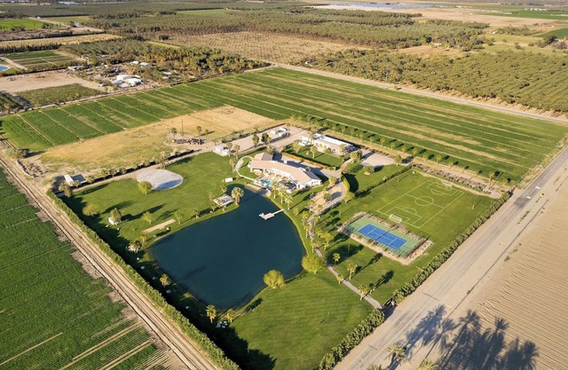 Buena Vista by AvantStay | 10mins to POLO FIELD Sleeps 26 w/ Event Space |