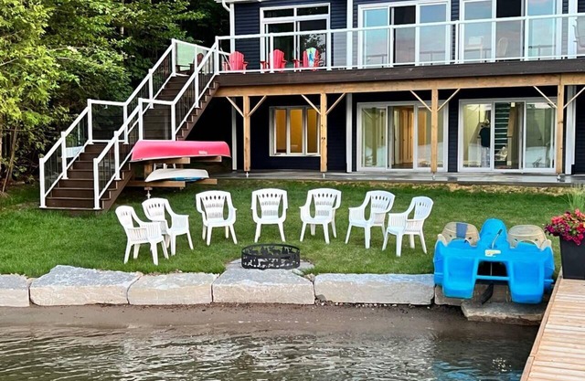 Buena Vista Executive Cottage - Redstone Lake