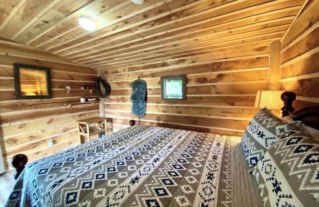 Buffalo Bill Cabin At Mountain River Ranch
