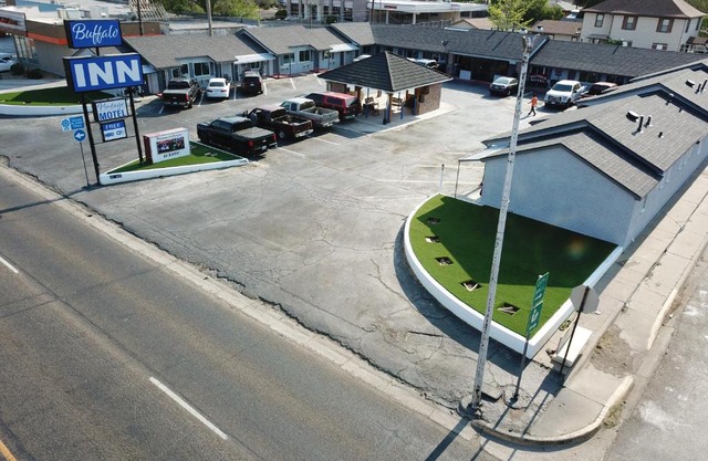 Buffalo Inn Vintage MOTEL