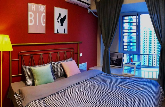 Bulldog Apartment