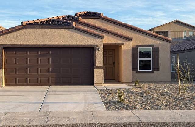 Bullhead City Beauty, 3-bedroom house with AC and WiFi