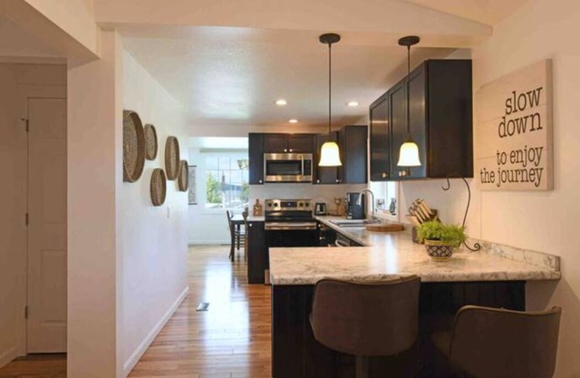 Bungalow at the Bay; Across from Lake Champlain!