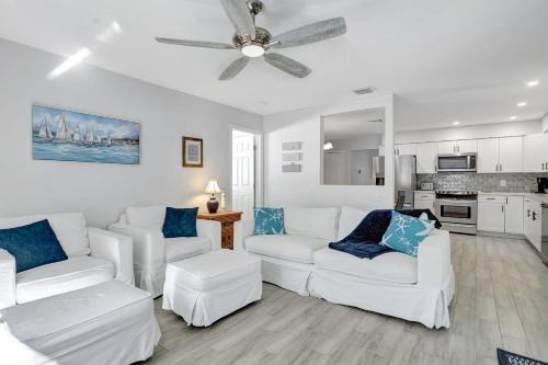Bungalow Close to Naples Beaches