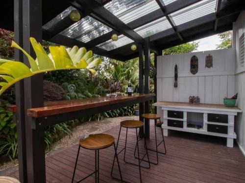 Bungalow Eight - 1930s charm near Pukekura Park