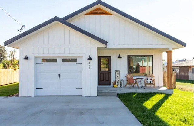 Bungalow in Halfway OR