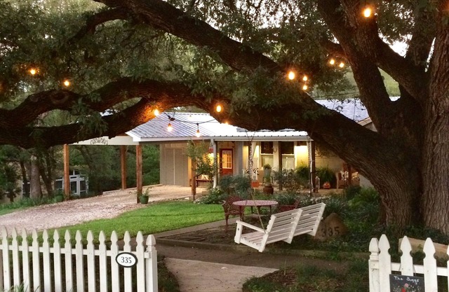Bungalow Oaks - Nur wenige Schritte von den historischen Stätten der Main Street entfernt