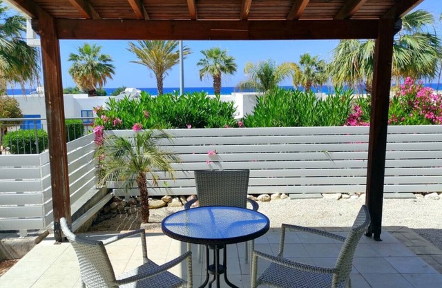 Bungalow Sea Pradise