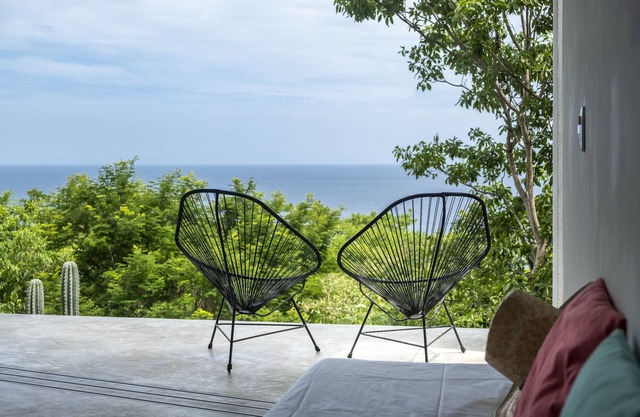 Deluxe Room Grand Ocean View