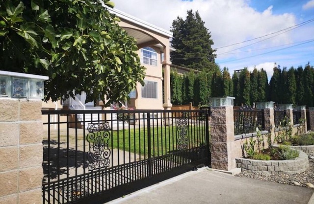 Burquitlam Executive 2 BR Suite with beautiful view